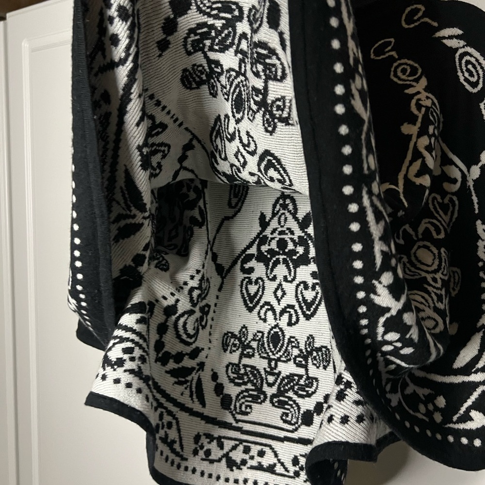 Max Mara 100% Wool Graphic Knit Turtleneck Poncho Cape - Picture 15 of 16